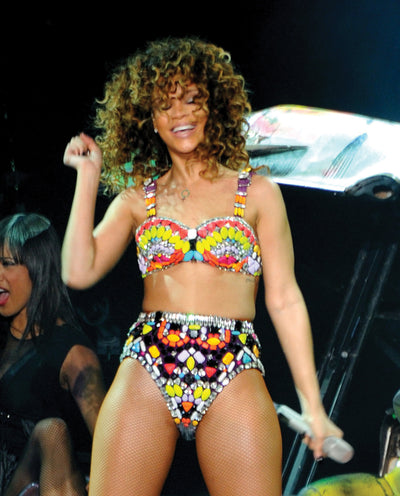 Rihanna wears Venus Necklace